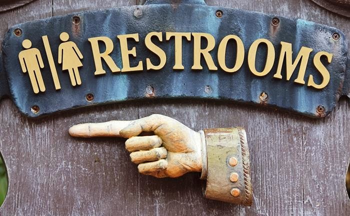 Τα 5 αντικείμενα σε δημόσιους χώρους που «κουβαλούν» τα περισσότερα μικρόβια!!!